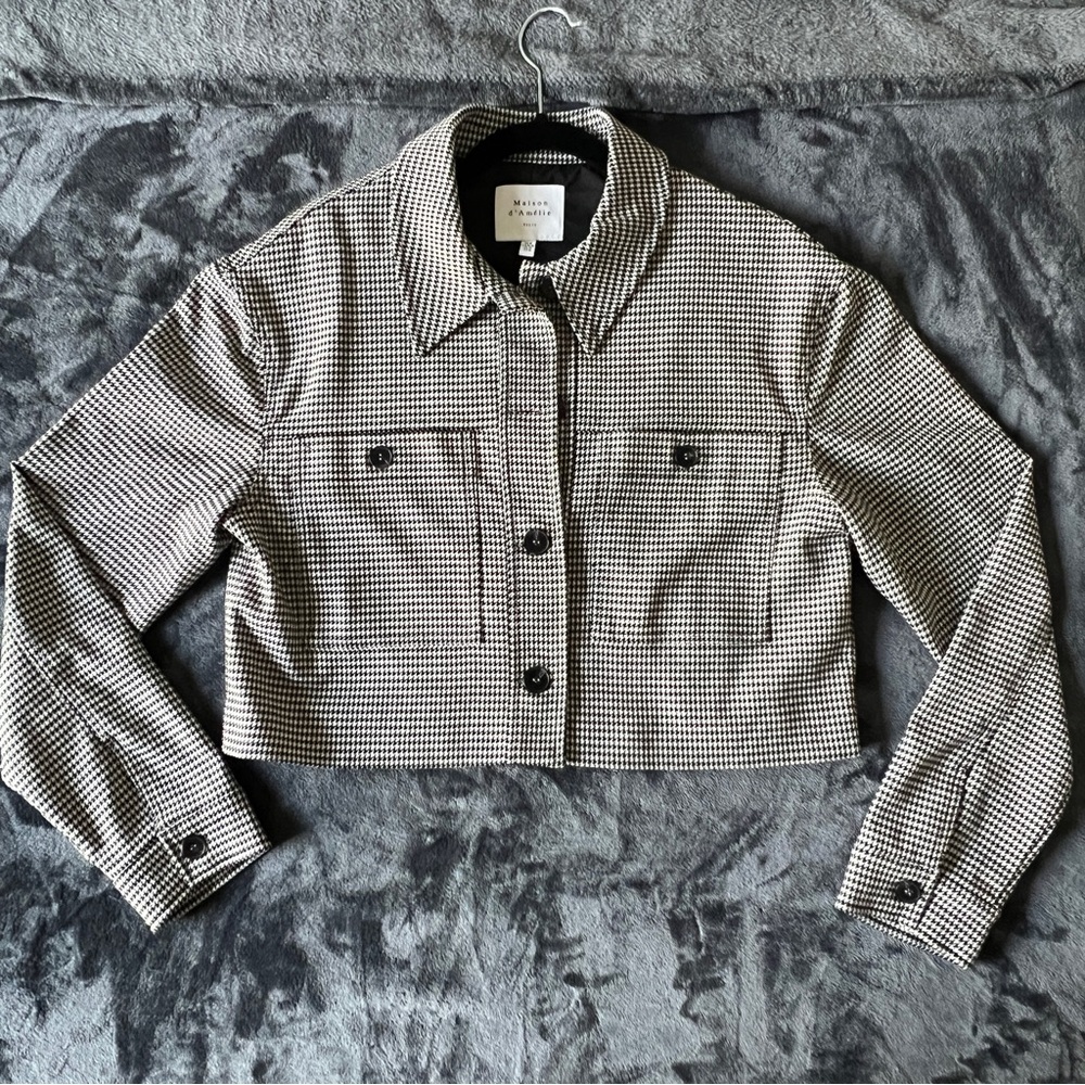 ✨Classic Black and White Houndstooth Cropped Blazer
